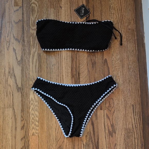 Zaful Black Textured Bikini with White Trim - Picture 1 of 4